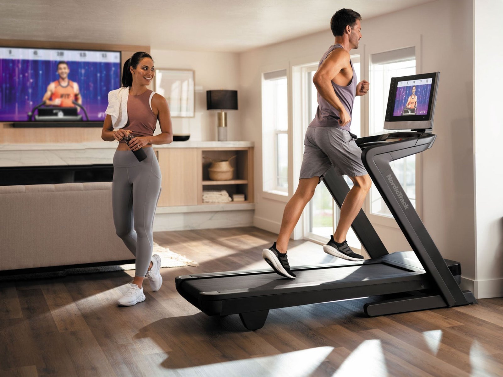 NORDICTRACK COMMERCIAL 2450 TREADMILL - Image 3