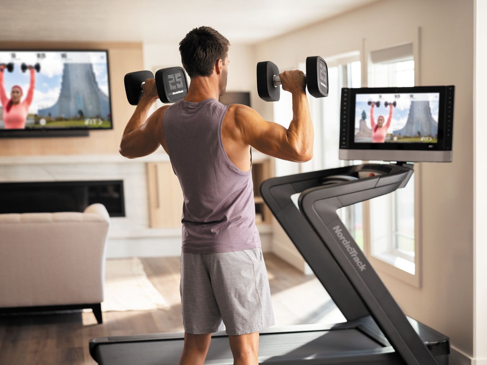 NORDICTRACK COMMERCIAL 2450 TREADMILL - Image 4